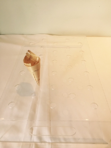 perspex-clear-small-hole-cone